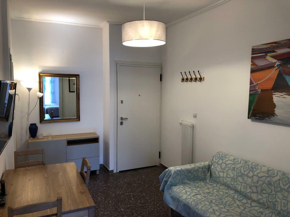 Metaxourgio Spacious Two Bedroom Apartment Atene Esterno foto