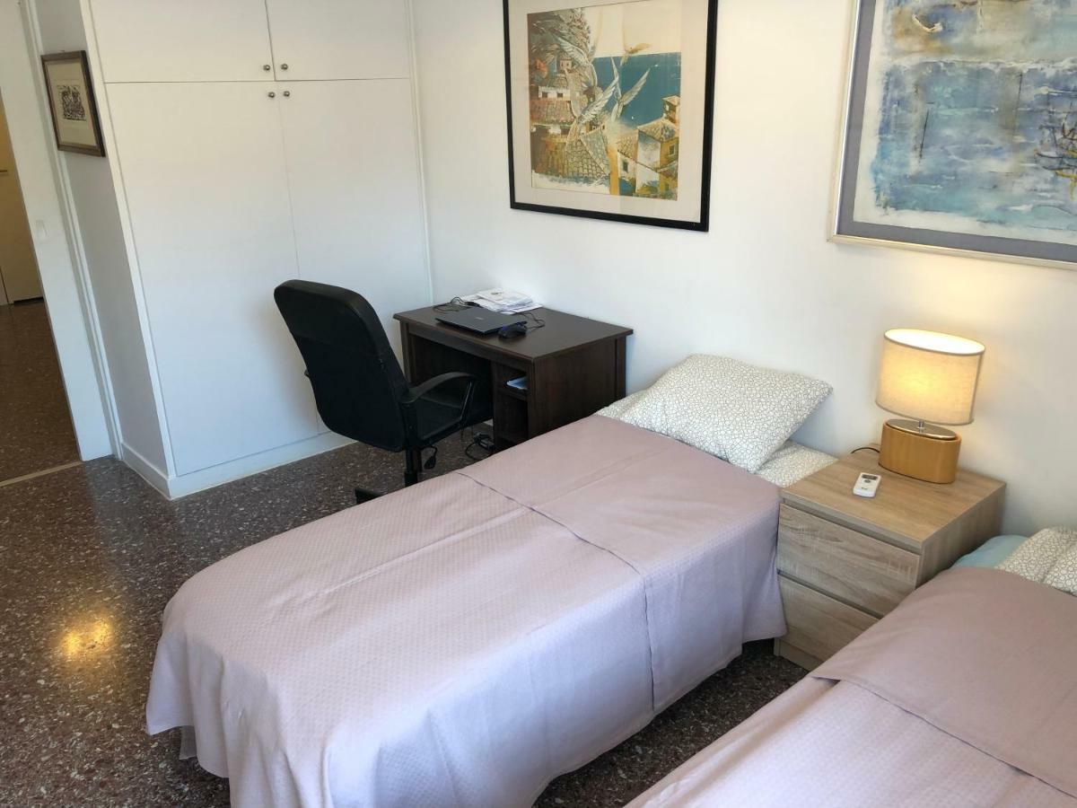 Metaxourgio Spacious Two Bedroom Apartment Atene Esterno foto