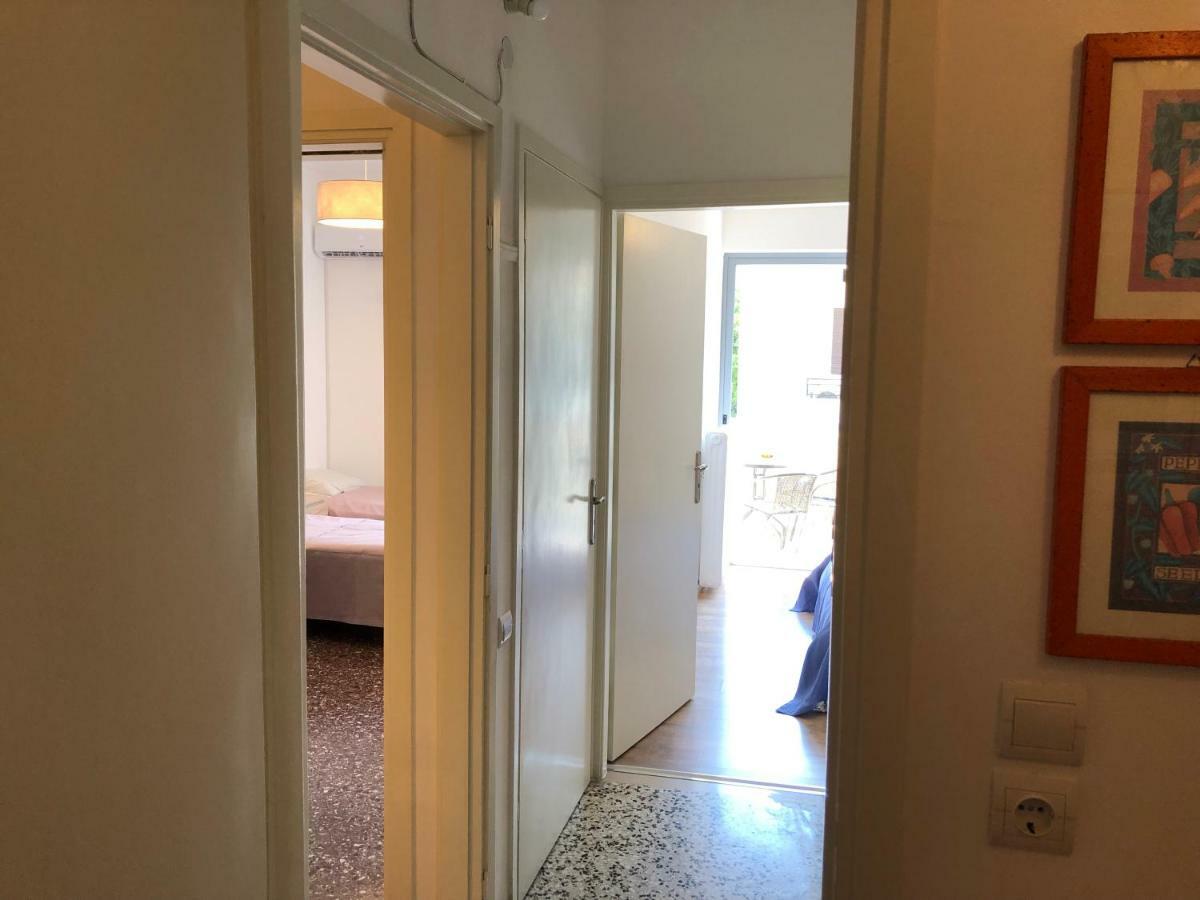 Metaxourgio Spacious Two Bedroom Apartment Atene Esterno foto